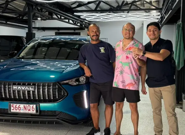 Happy customer with new Haval car
